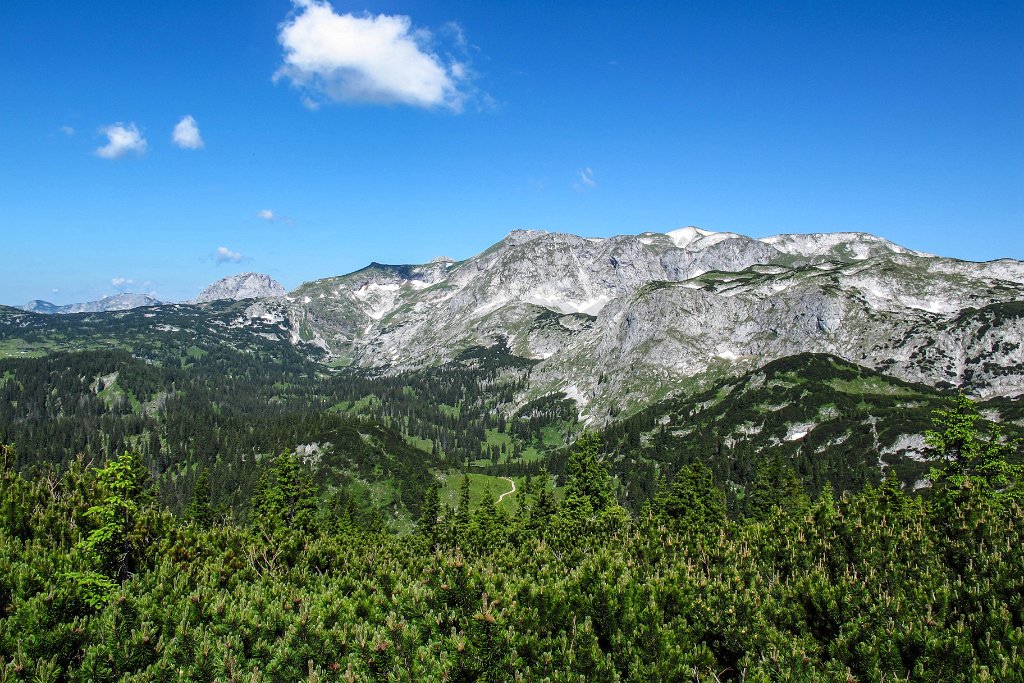 16_Blick Richtung Sackwiesensee.jpg